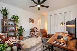 913 Bennington, Houston, TX 77022 - Photo 10