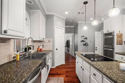 7406 Summer Trail Drive, Sugar Land, TX 77479 - Photo 20