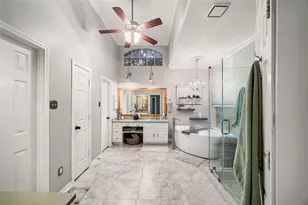 7406 Summer Trail Dr, Sugar Land, TX 77479 - Photo 32