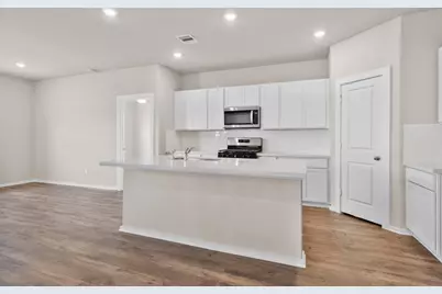 1950 Stargazer Lane, Angleton, TX 77515 - Photo 6