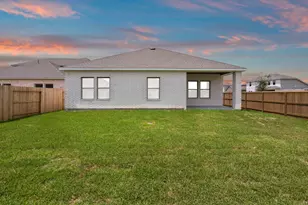 1950 Stargazer Ln, Angleton, TX 77515 - Photo 22