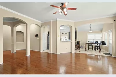 3106 Valley Court, Manvel, TX 77578 - Photo 6