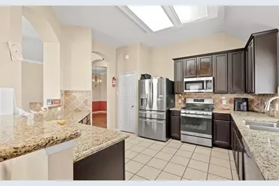 3106 Valley Court, Manvel, TX 77578 - Photo 4