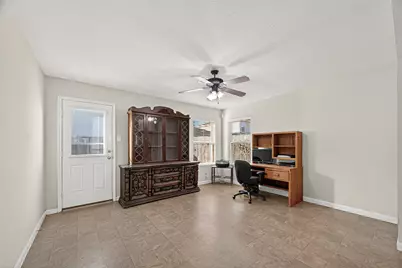 2630 Skyview Crest Court, Houston, TX 77047 - Photo 6