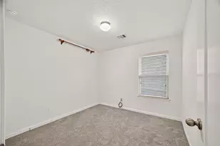 2630 Skyview Crest Ct, Houston, TX 77047 - Photo 14