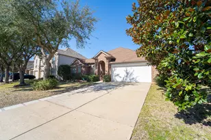 2910 Sandleigh Dr, Spring, TX 77388 - Photo 2