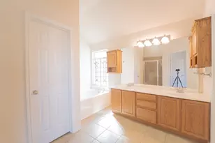 2910 Sandleigh Dr, Spring, TX 77388 - Photo 32