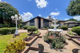 8107 S Braeswood Blvd, Houston, TX 77071 - Photo 1