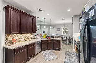 267 Freeman Blvd, West Columbia, TX 77486 - Photo 12