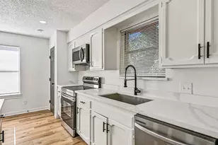 2236 River Oaks Dr, West Columbia, TX 77486 - Photo 14