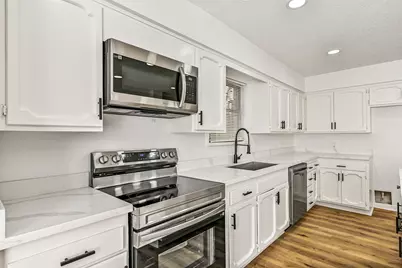 2236 Riveroaks Drive, West Columbia, TX 77486 - Photo 12