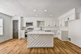 2236 River Oaks Dr, West Columbia, TX 77486 - Photo 10