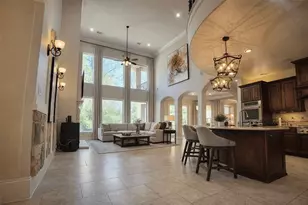 43 W Loftwood Cir, The Woodlands, TX 77382 - Photo 4