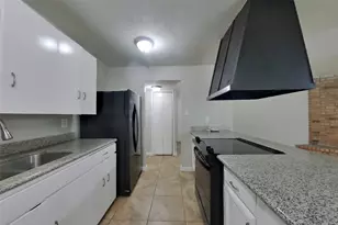 5030 Ridgecreek Dr, Houston, TX 77053 - Photo 6