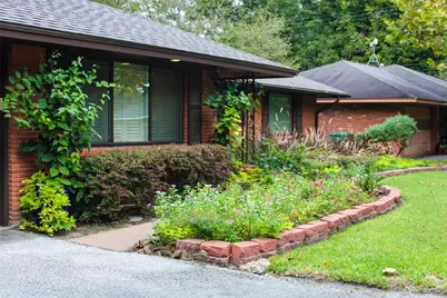 8910 Greiner Drive, Houston, TX 77080 - Photo 2