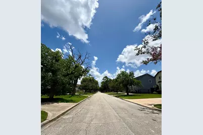 4626 Maple Street, Bellaire, TX 77401 - Photo 6