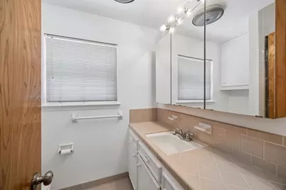 7050 Cole Creek Drive, Houston, TX 77092 - Photo 12