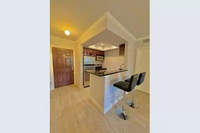 4515 Briar Hollow Place #112, Houston, TX 77027 - Photo 4