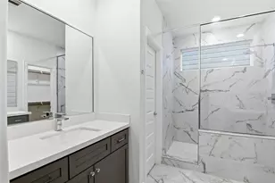 2733 Eado Edge Ct, Houston, TX 77020 - Photo 30