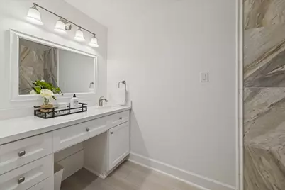 45 Patti Lynn Lane, Houston, TX 77024 - Photo 24