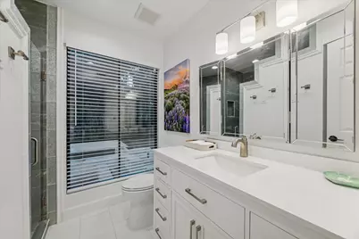 45 Patti Lynn Lane, Houston, TX 77024 - Photo 32