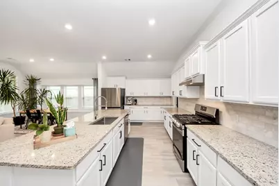 8906 Stanley Oak Drive, Missouri City, TX 77459 - Photo 12