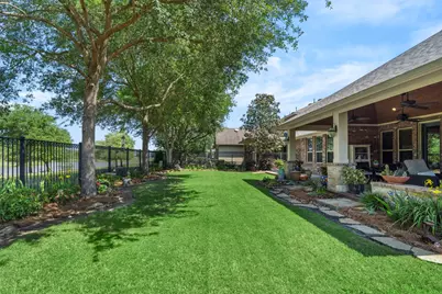 626 Dalton Lane, Sugar Land, TX 77479 - Photo 32