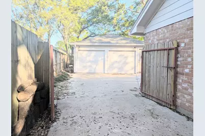 11607 Chuckson Drive, Houston, TX 77065 - Photo 16
