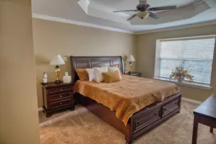 608 Prairie Ln, Angleton, TX 77515 - Photo 2