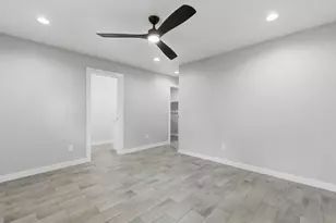 413 S 12th St, Conroe, TX 77301 - Photo 10