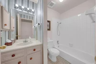 9168 Wilcrest Drive #9168, Houston, TX 77099 - Photo 12