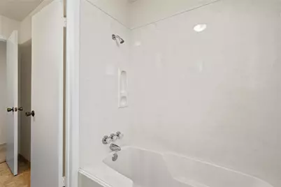 422 W Castle Harbour Drive, Friendswood, TX 77546 - Photo 14