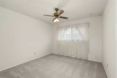 422 W Castle Harbour Drive, Friendswood, TX 77546 - Photo 12