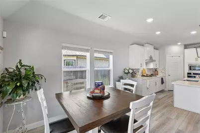 7045 Lauren Oak Drive, Conroe, TX 77304 - Photo 18
