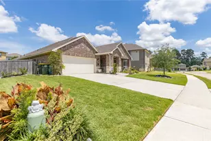 7045 Lauren Oak Dr, Conroe, TX 77304 - Photo 4