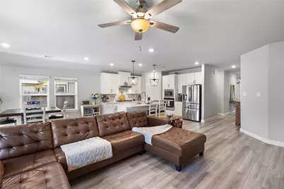 7045 Lauren Oak Drive, Conroe, TX 77304 - Photo 12
