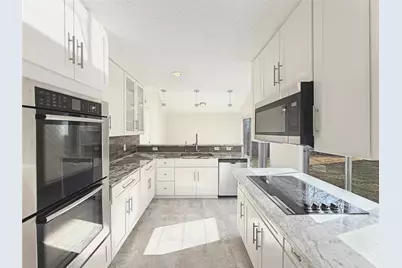 6111 Ogden Forest Drive, Houston, TX 77088 - Photo 6