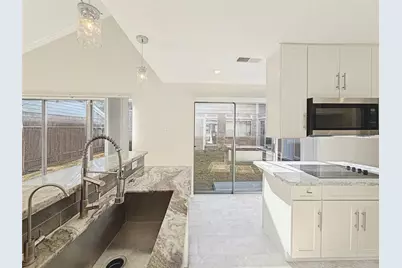 6111 Ogden Forest Drive, Houston, TX 77088 - Photo 10