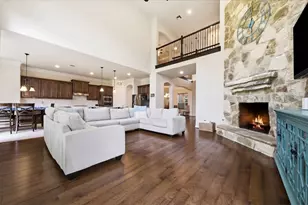13929 N Lake Branch Ln, Houston, TX 77044 - Photo 6