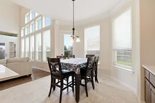 13929 N Lake Branch Ln, Houston, TX 77044 - Photo 16