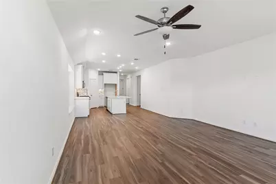 542 Long Beach Bay Drive, Katy, TX 77493 - Photo 10