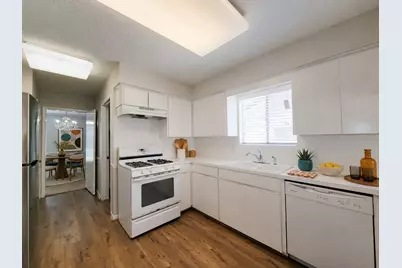 18583 Martinique Drive, Nassau Bay, TX 77058 - Photo 14