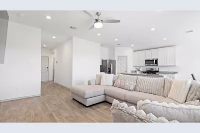 3521 Rockefeller Road, Texas City, TX 77591 - Photo 4