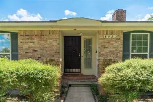 8923 Hendon Ln, Houston, TX 77036 - Photo 2