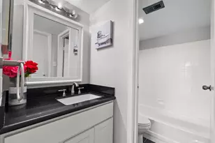 1900 Bay Area Blvd, Houston, TX 77058 - Photo 18