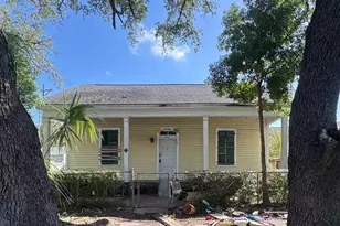 1220 34th St, Galveston, TX 77550 - Photo 1
