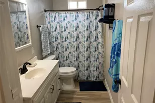 1016 Hardee St, Rockport, TX 78382 - Photo 8