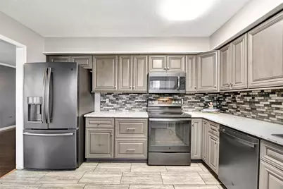 8 Arlington Street, Conroe, TX 77301 - Photo 20