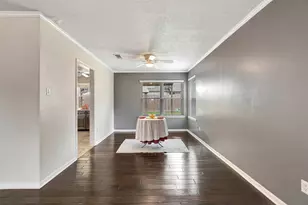 8 Arlington St, Conroe, TX 77301 - Photo 14