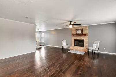 8 Arlington Street, Conroe, TX 77301 - Photo 8